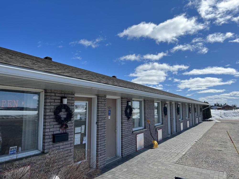 Earlton Motel Zewnętrze zdjęcie