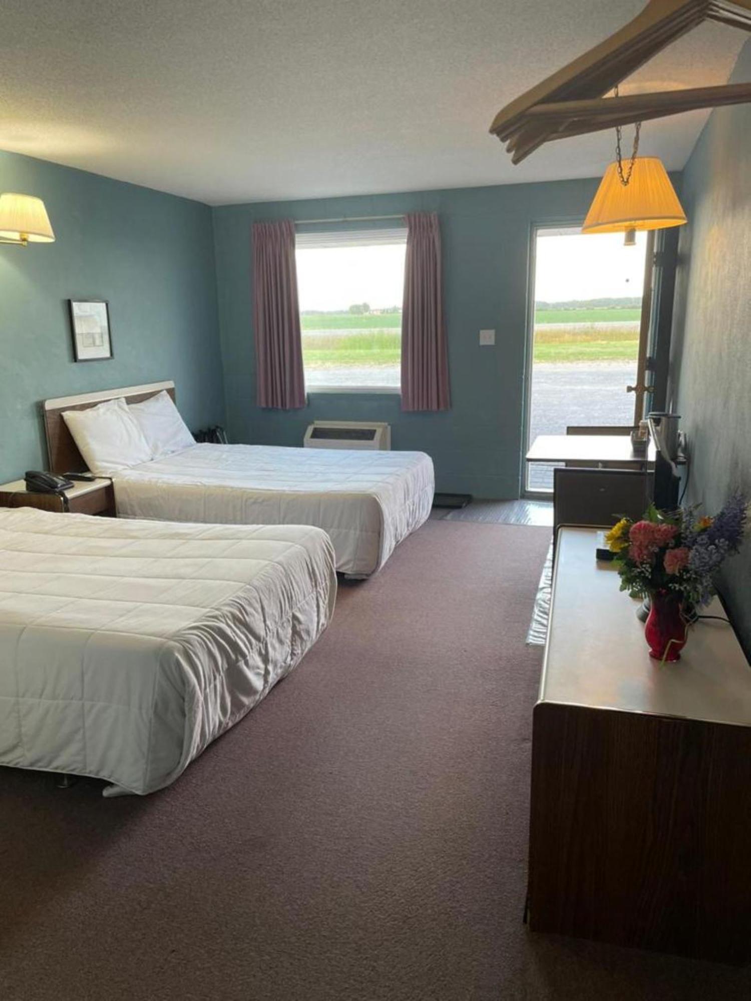 Earlton Motel Zewnętrze zdjęcie