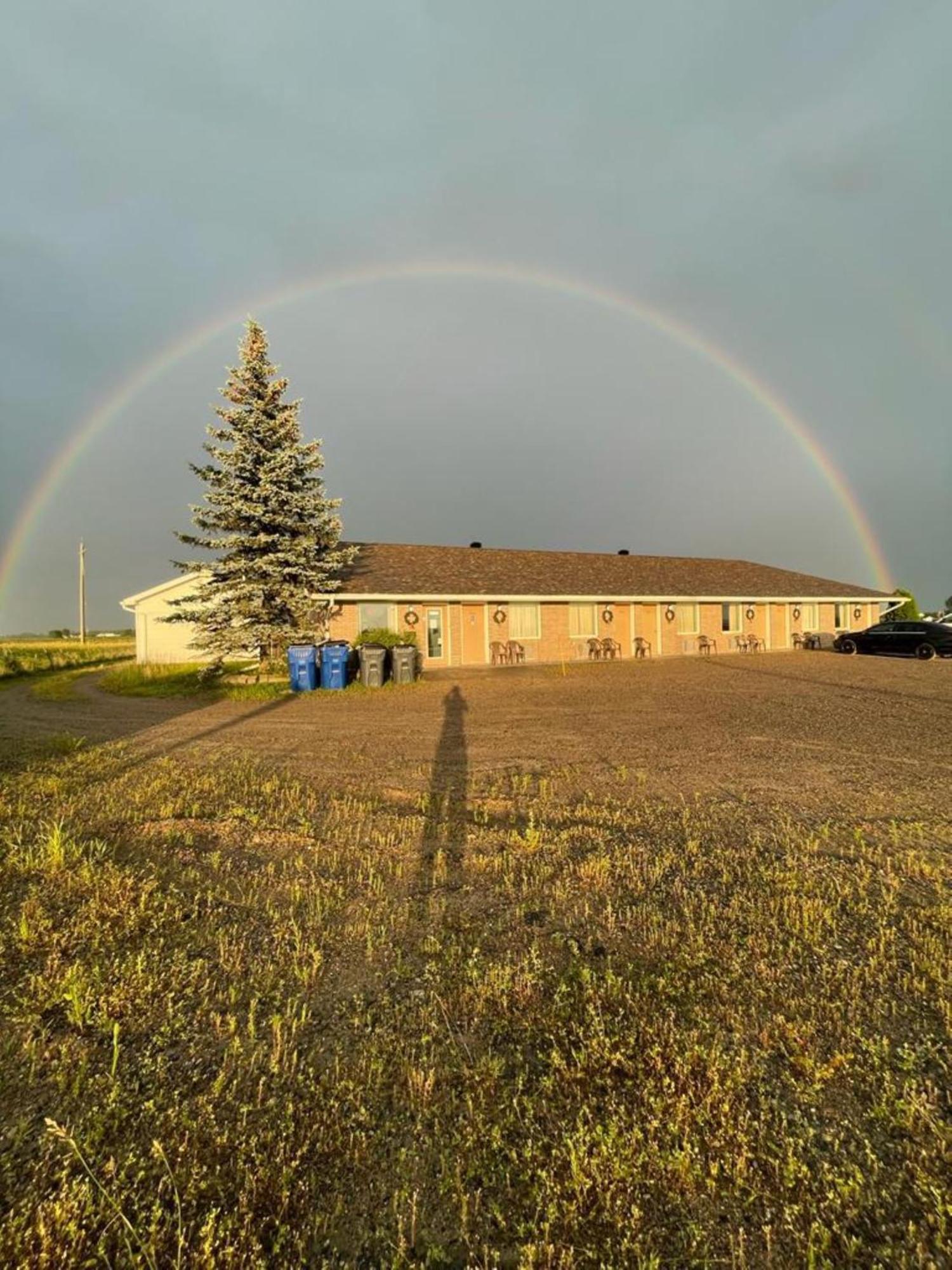 Earlton Motel Zewnętrze zdjęcie